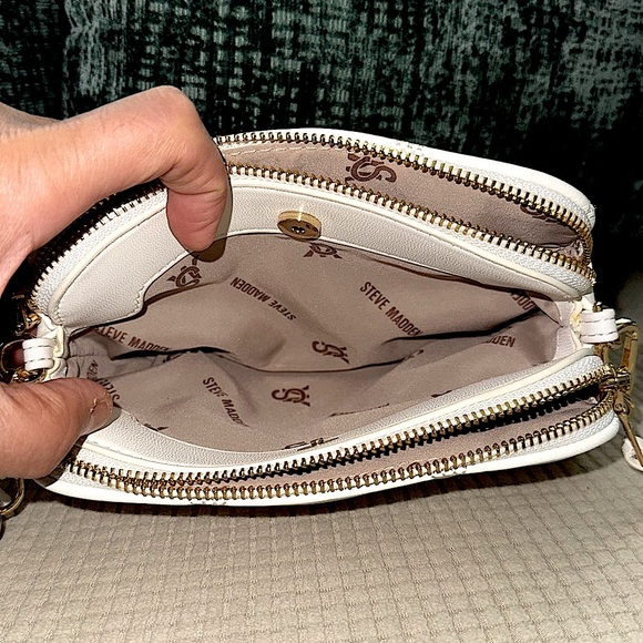 NWOT! Steve Madden Quilted Crossbody Bag - Picture 10 of 11